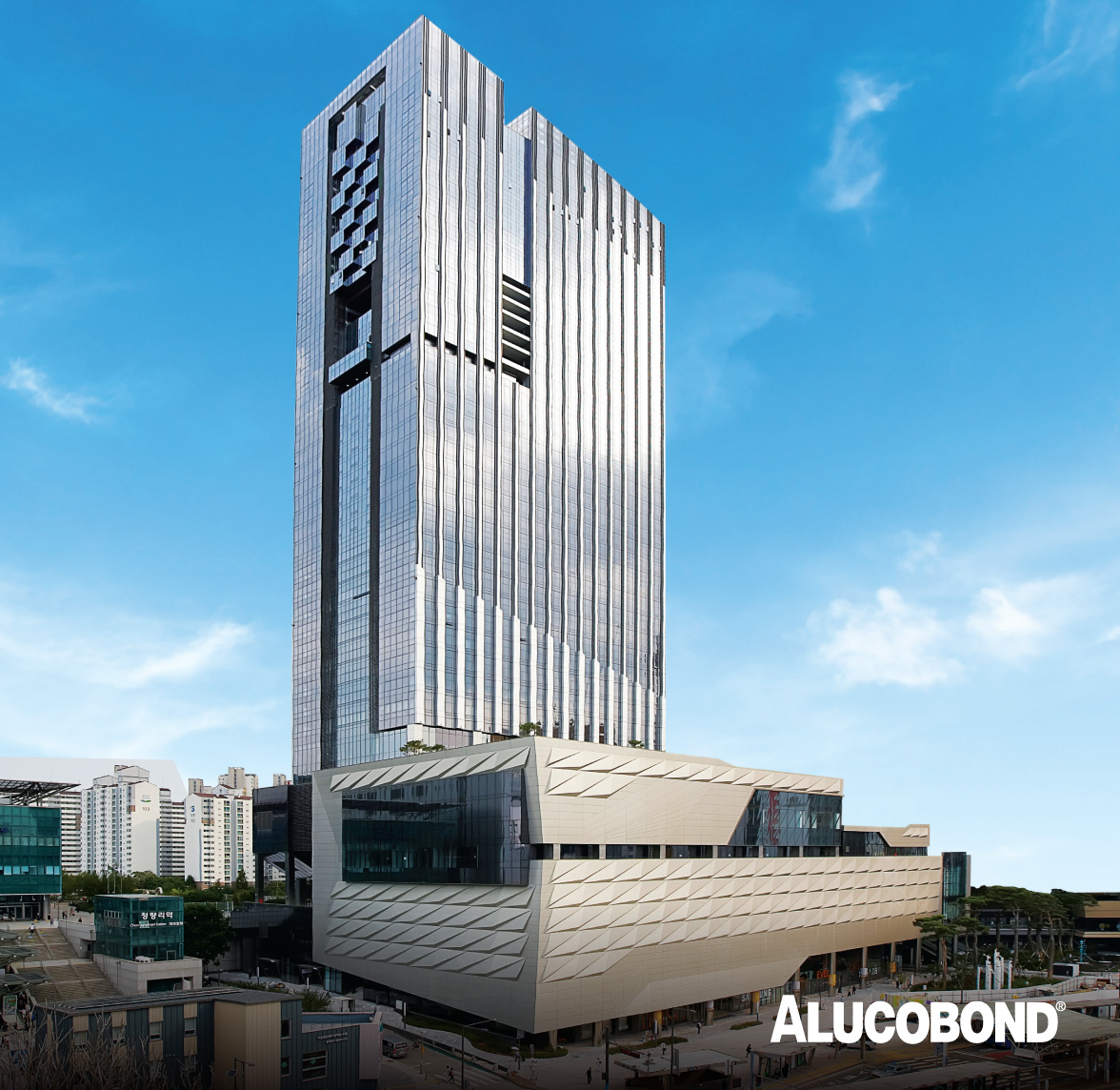 High-rise facade with ALUCOBOND ACP panels
